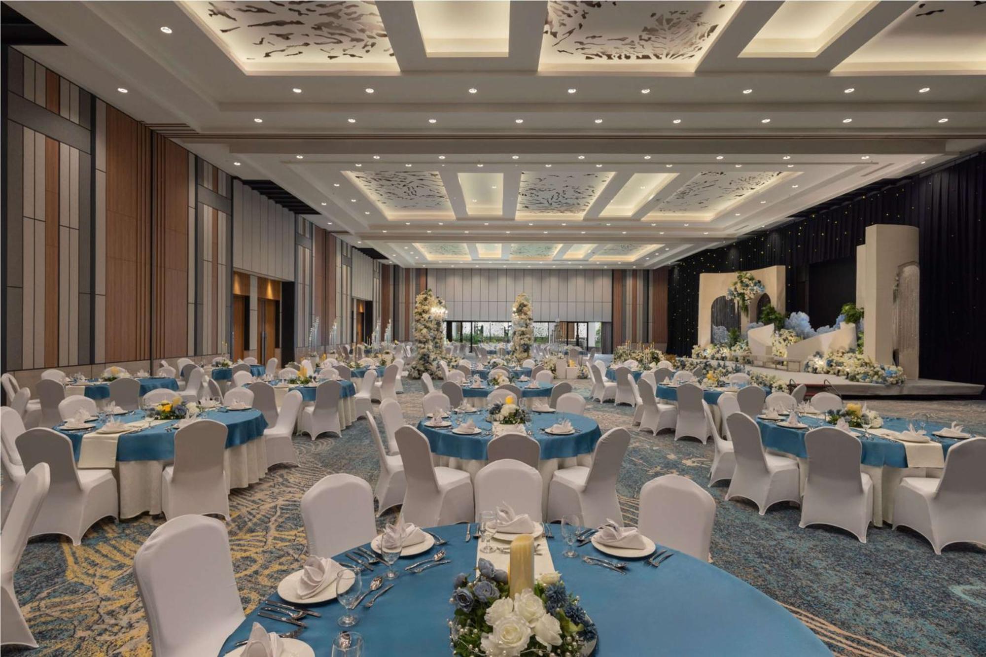 Doubletree By Hilton Jakarta Bintaro Jaya Serpong Exterior foto