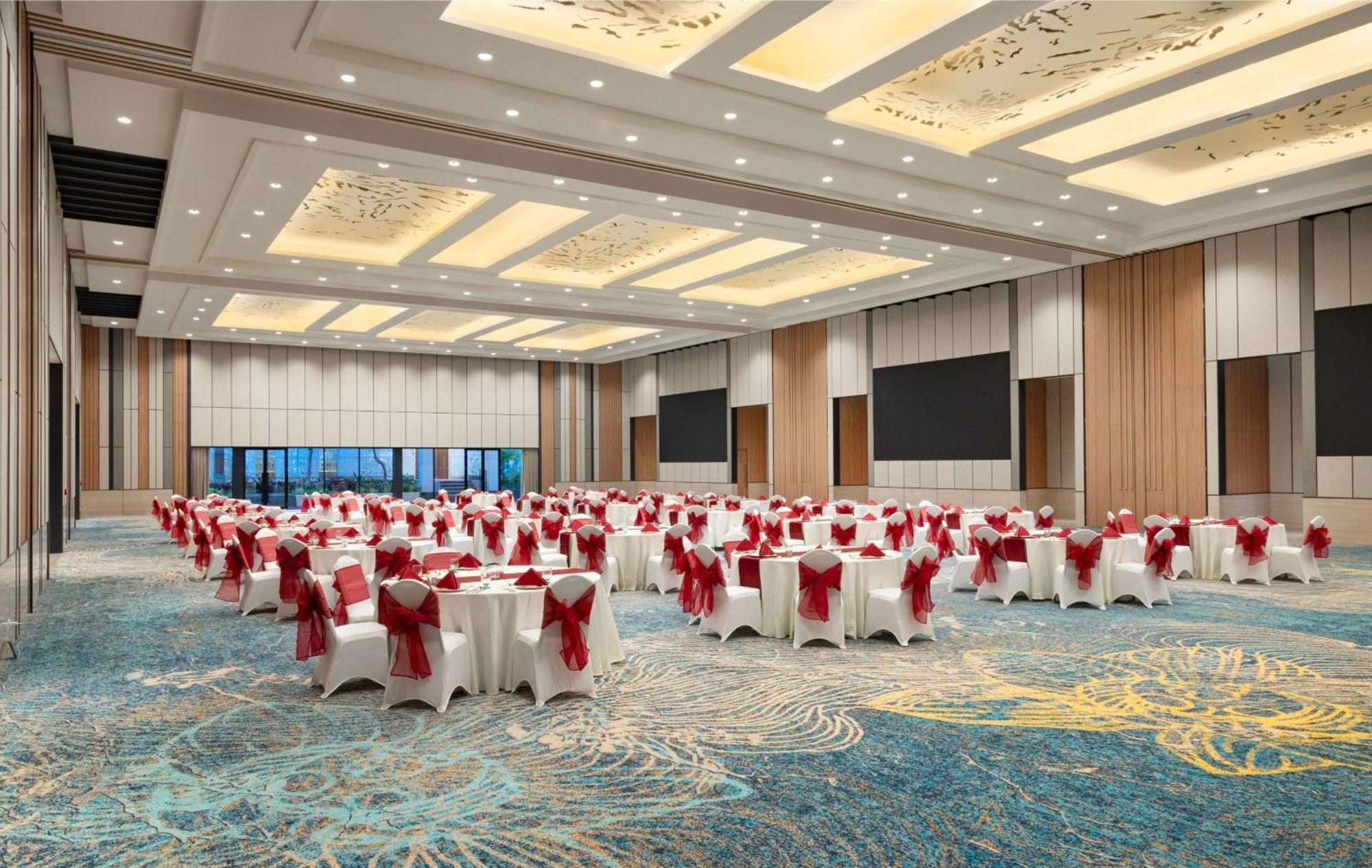 Doubletree By Hilton Jakarta Bintaro Jaya Serpong Exterior foto