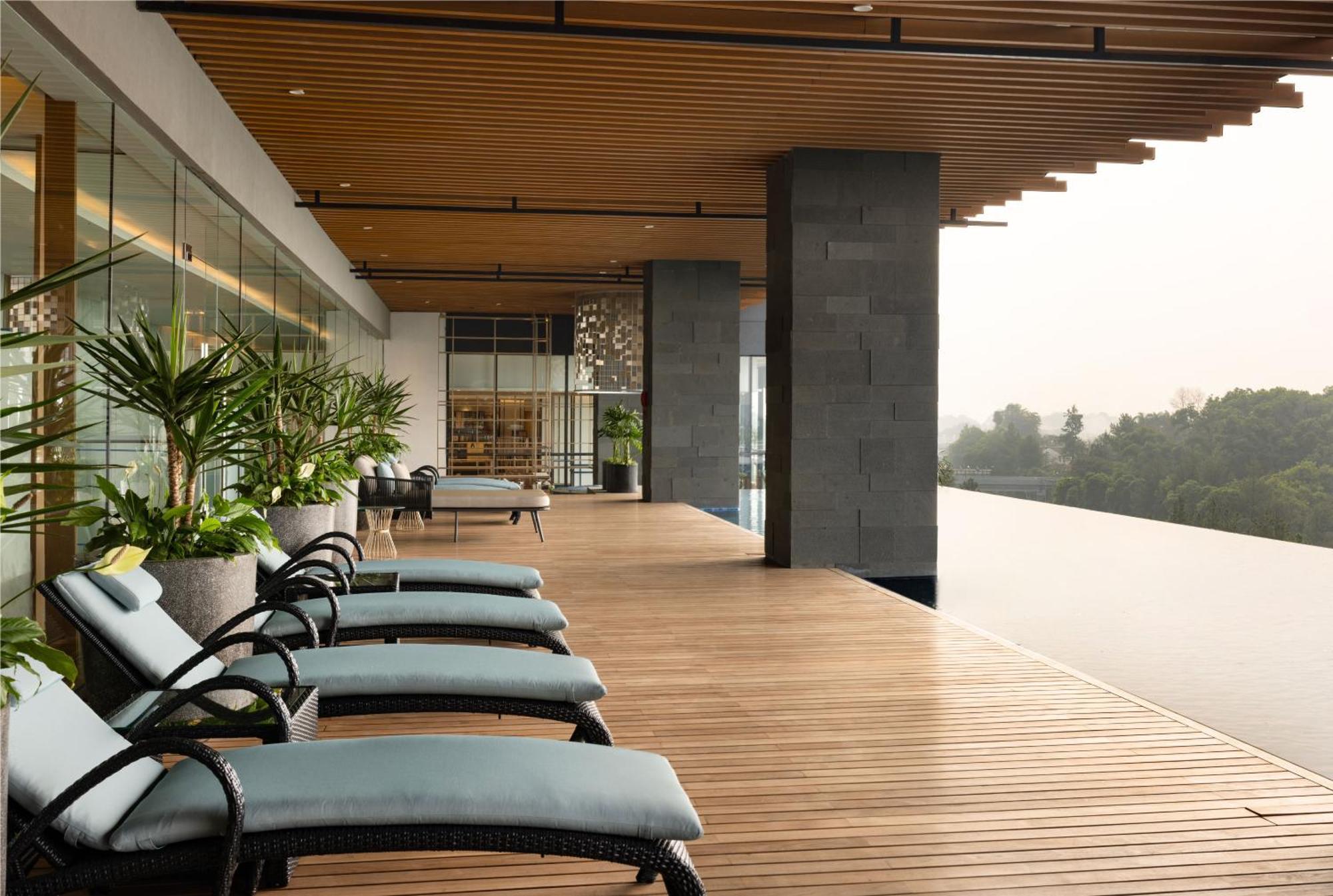 Doubletree By Hilton Jakarta Bintaro Jaya Serpong Exterior foto